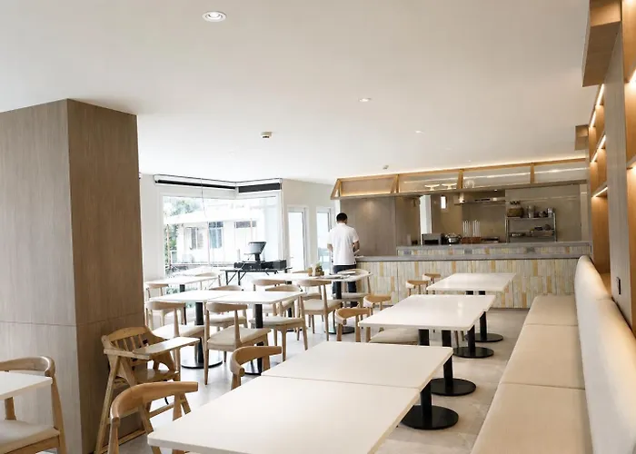 Surestay By Western Siriraj