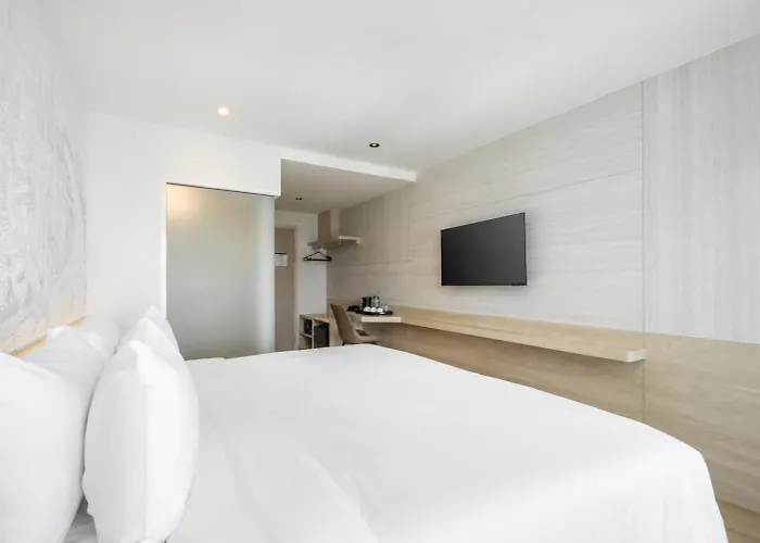 Hotel Surestay By Western Siriraj 3*